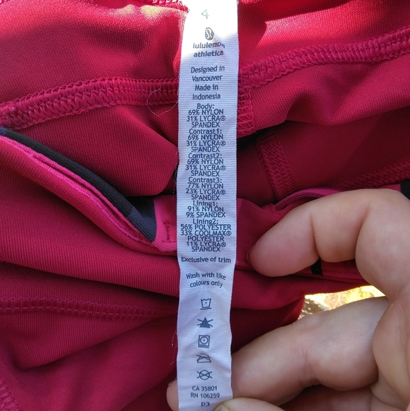 Lululemon Passion Crop II in Deepest Cranberry Luxtreme Pockets Size 4 - Picture 10 of 12